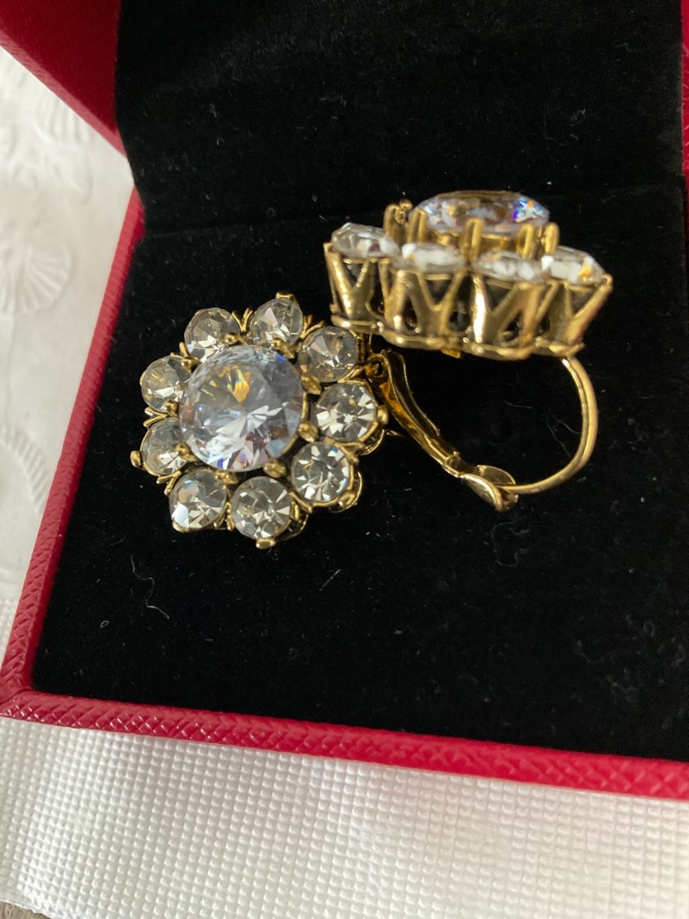 LARGE FLORAL LUXE VINTAGE SILVER ZIRCONIA STONE EARRINGS SET IN GOLD-OS - Picture 2 of 3